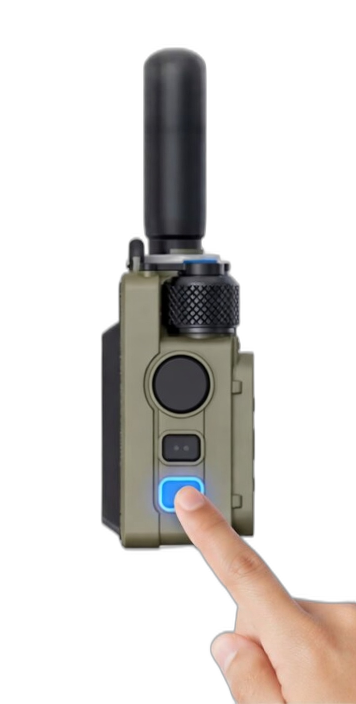 TalkiesWorldWide push-to-talk radio powering on